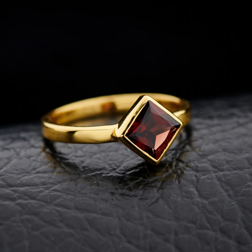 Garnet Everyday Gold Ring