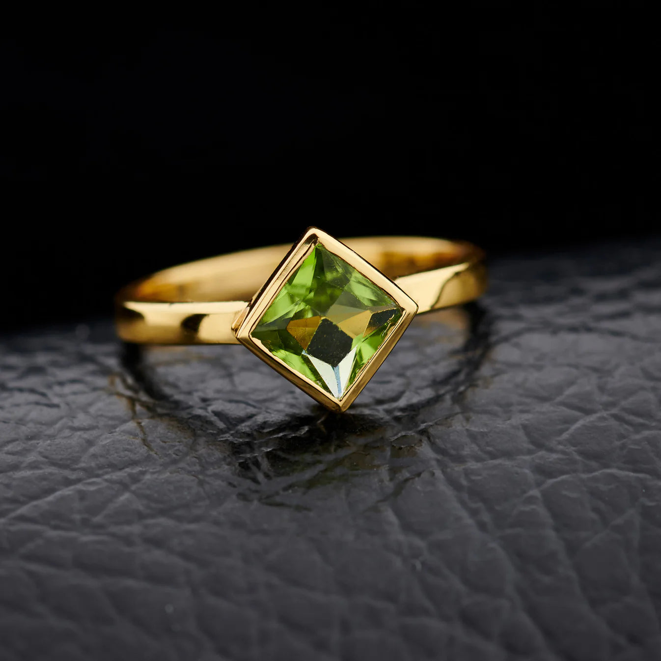 Peridot Everyday Gold Ring